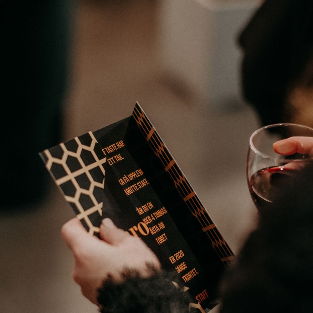 inbjudningskort-till-carottes-event-i-stockholm